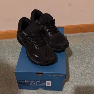 Brooks Ghost 15 Black Athletic Shoes